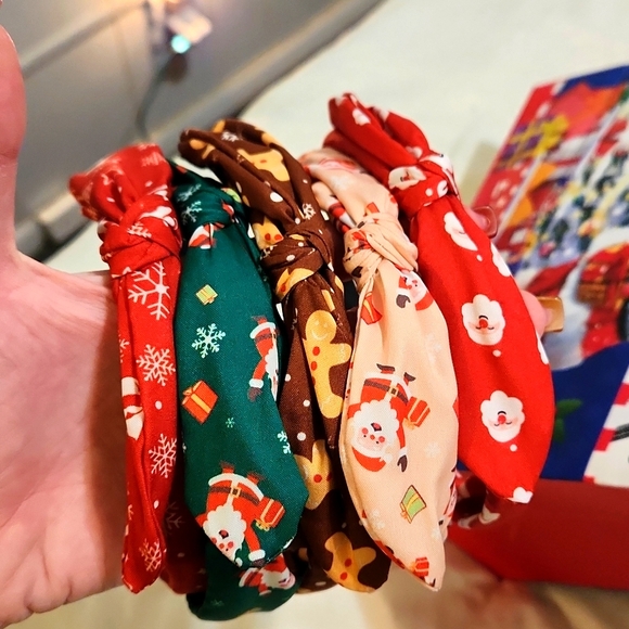 NWT 5 PIECE SET CHRISTMAS HEADBANDS